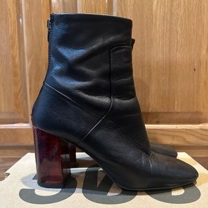 Topshop leather boots still in good condition size 37